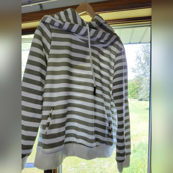 Bibi Striped Large hoodie - Picture 4 of 4